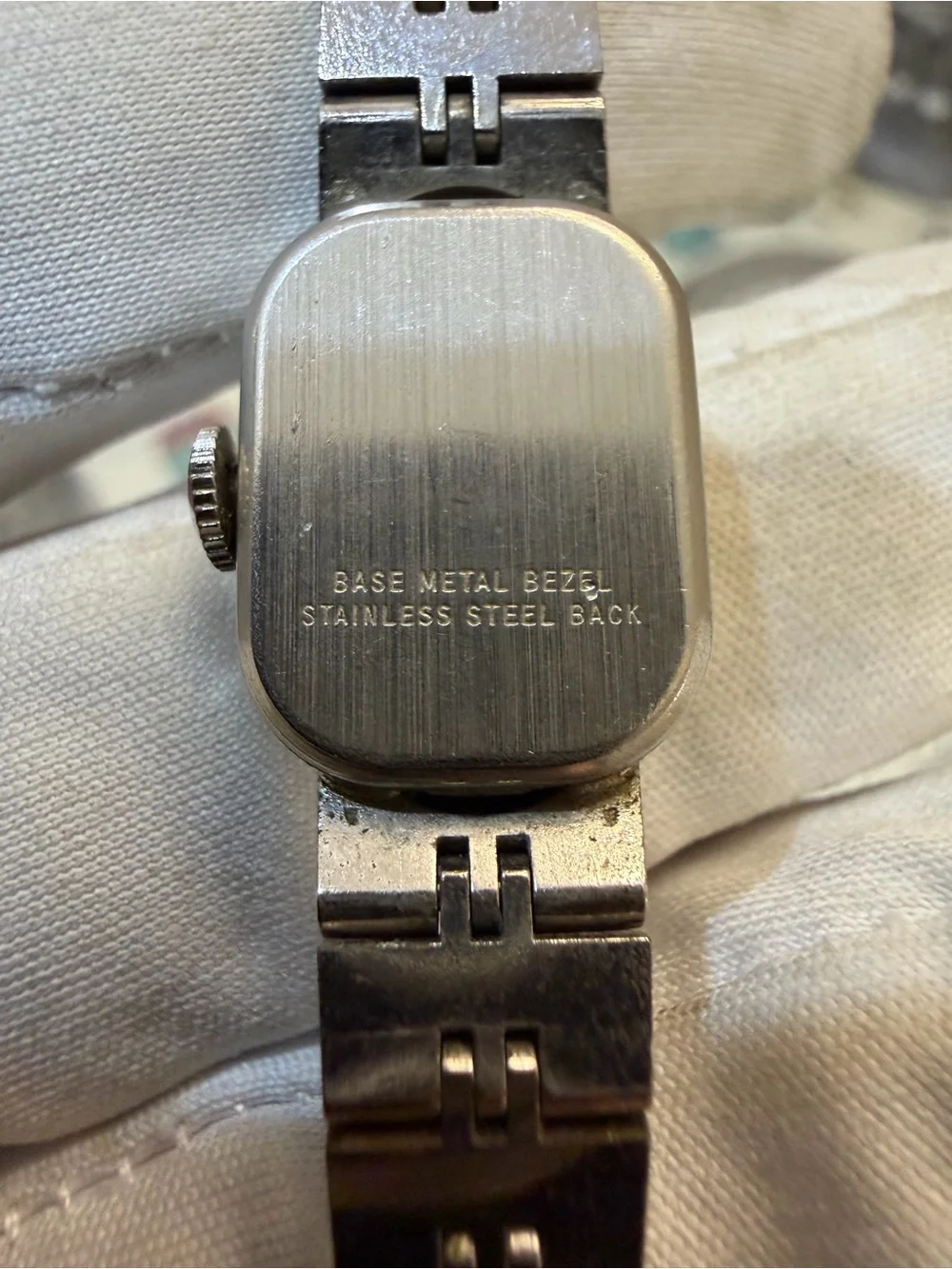 Vintage Timex Ladies Mechanical Watch Silver Tone Cushion Expandable Band Runs